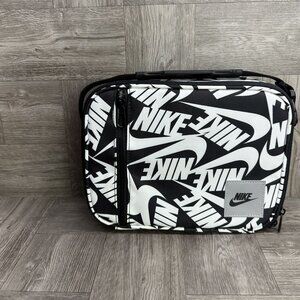 Nike Hard Liner Lunch Bag Black and White